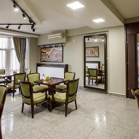 Modena * سوبوتيتْسا