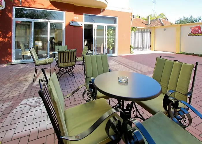 Modena Θέρετρο *